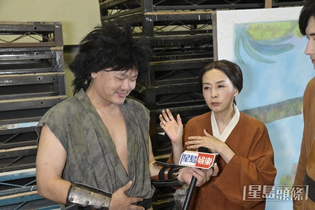 白只的表現獲得拍檔激讚。
