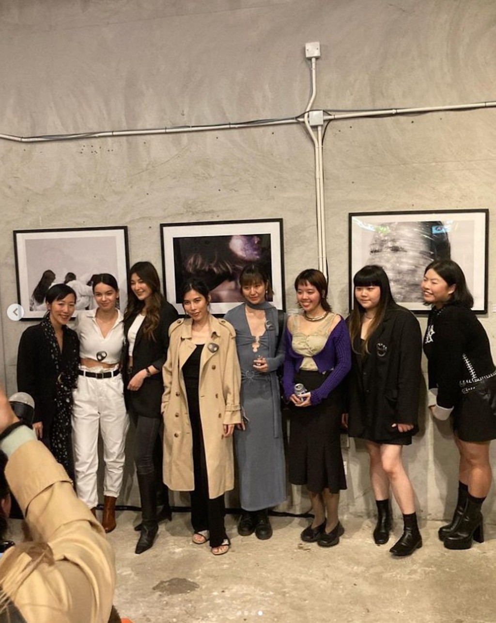 鄧瓊芝曾舉辦個人攝影展。