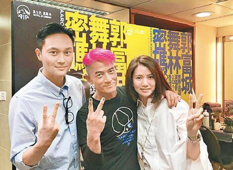 袁詠儀曾透露張智霖與郭富城、沈嘉偉及一名律師好友，識於微時關係極好。 