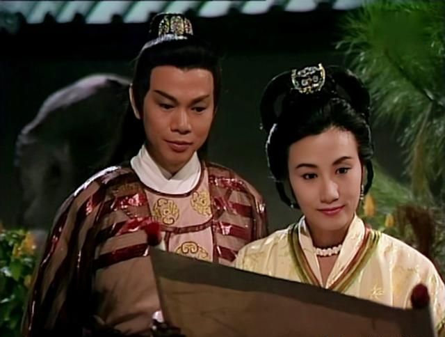 羅家英與汪明荃曾在1991年客串劇集《怒劍嘯狂沙》,在劇中飾演夫婦。