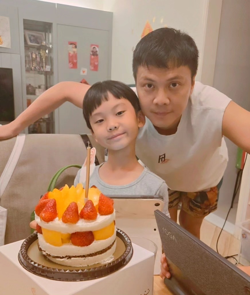 莫家淦一家四口樂也融融。