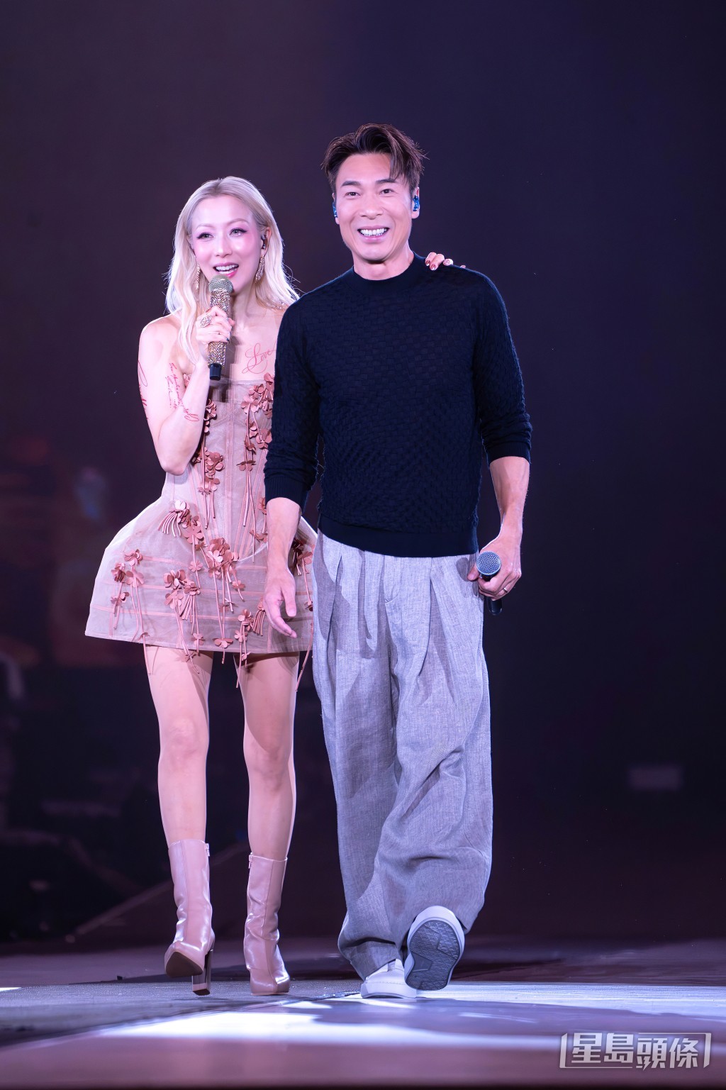 老公許志安當時亦親自上台為她打氣。