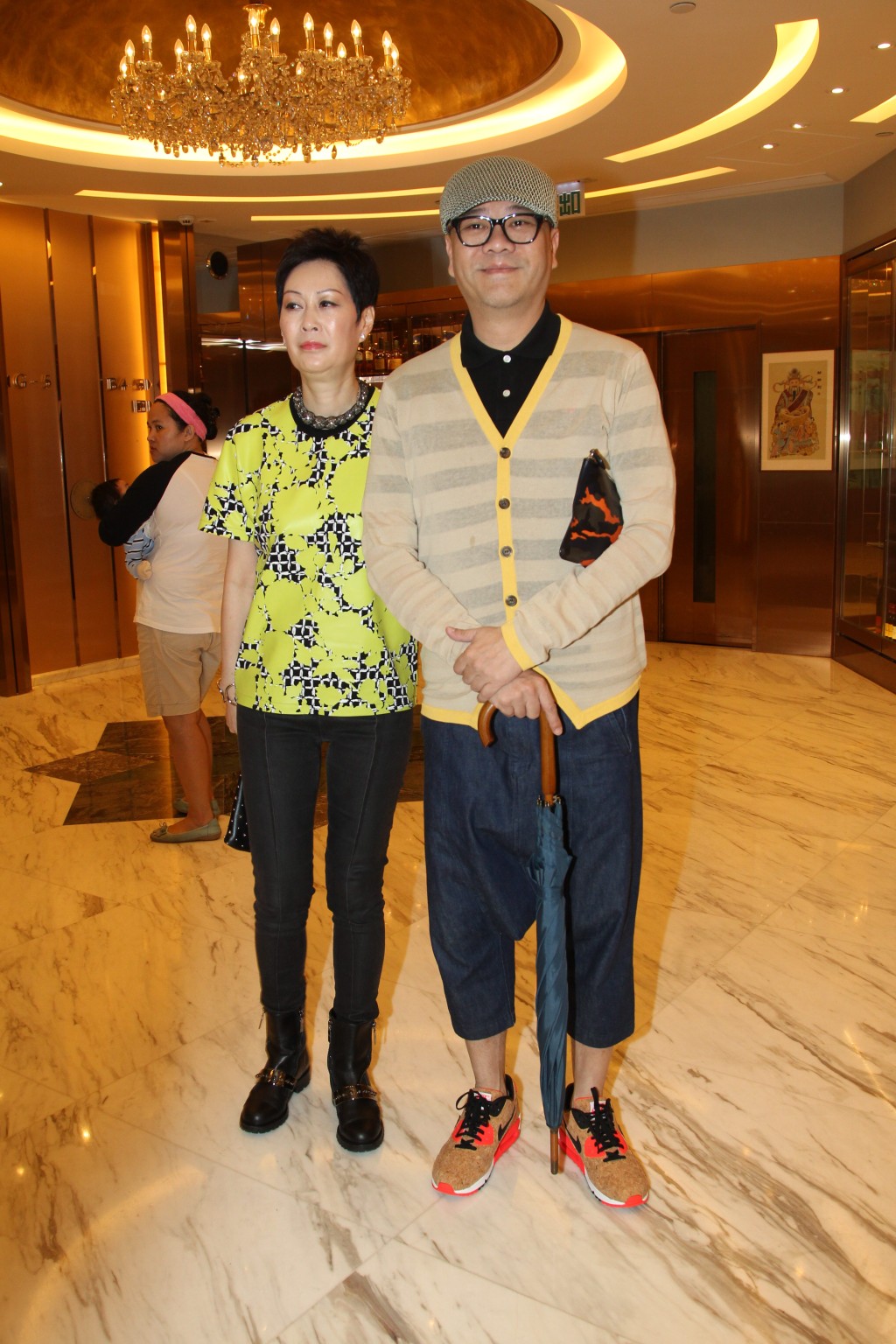 歐陽震華太太傅潔嫻,是澳門前賭王傅老榕的孫女。