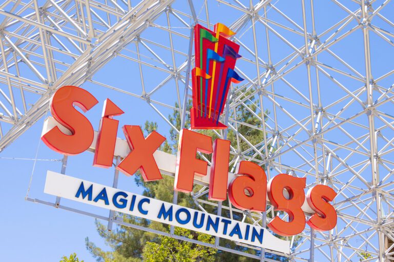 殺人過山車？加州Six Flags「X2」營運24年終關閉