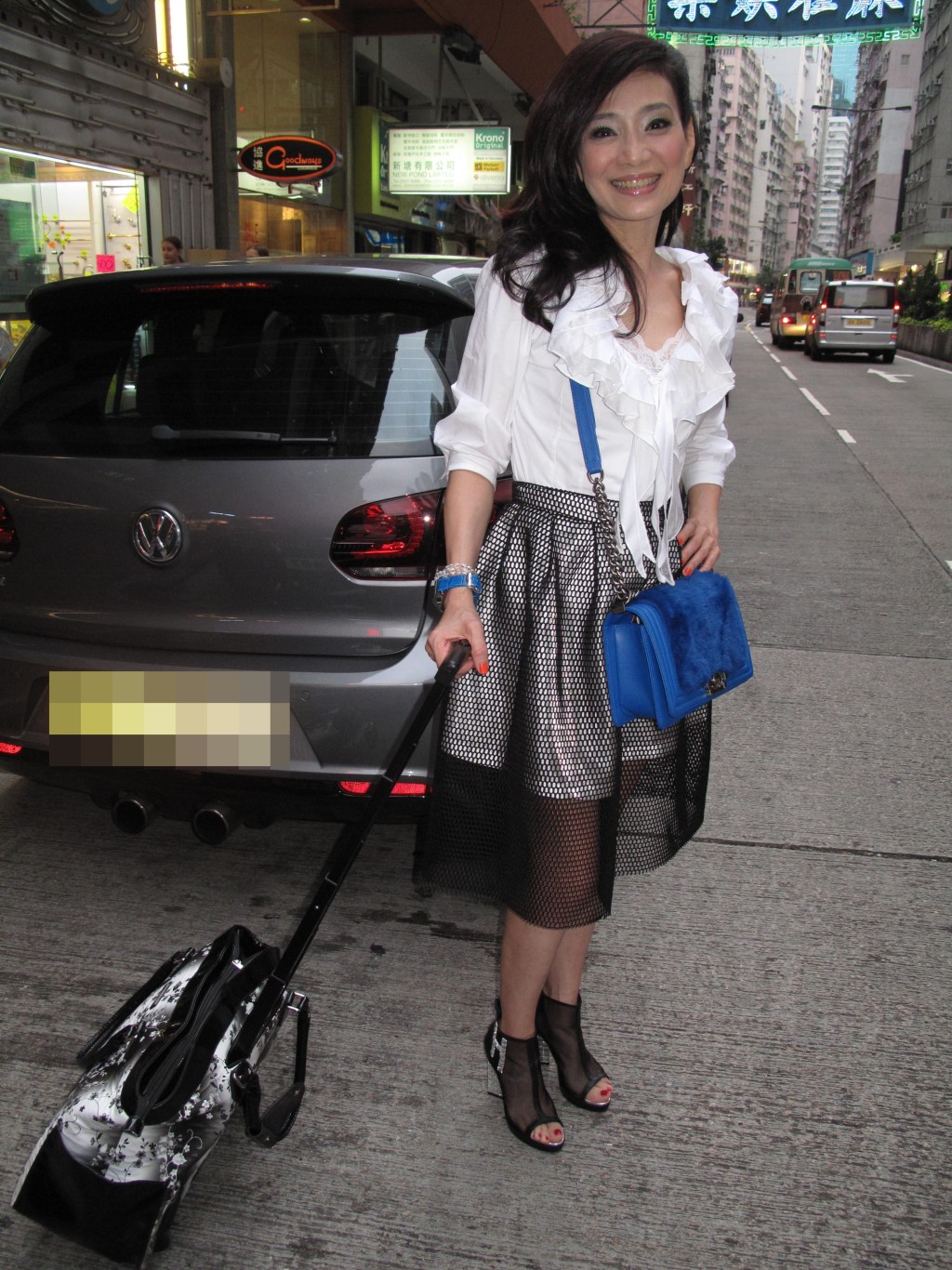 吳麗珠認為,一個人是否開心,與結婚與否沒有必然關係。