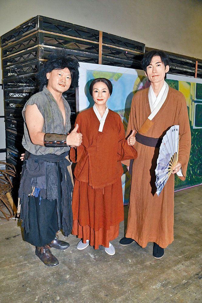 毛姐與林日曦（右）、白只（左）上演搞笑舞台劇。