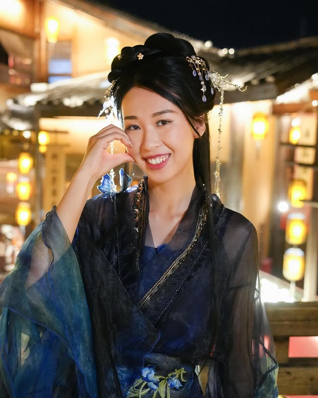 7號楊媛媛首次穿着漢服。