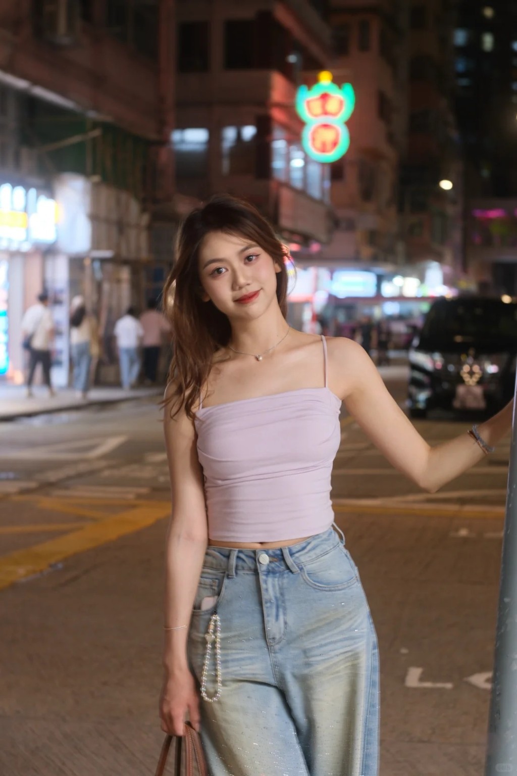 陳梓穎不認為學歷稍低輸蝕。