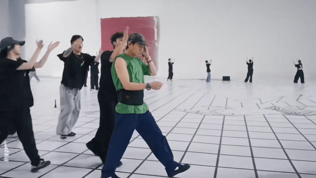 近日一條陳小春排舞影片在Threads引起討論。