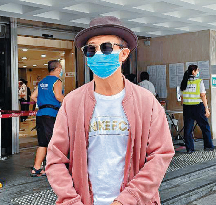 梅啟明聲稱梅媽支持他再婚，並曾贈送名貴手鈪給其女友。
