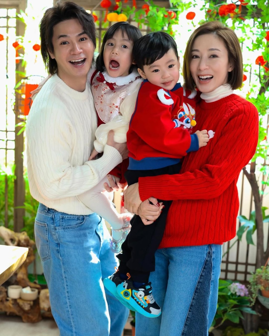 楊茜堯為羅子溢誕下一女一子。