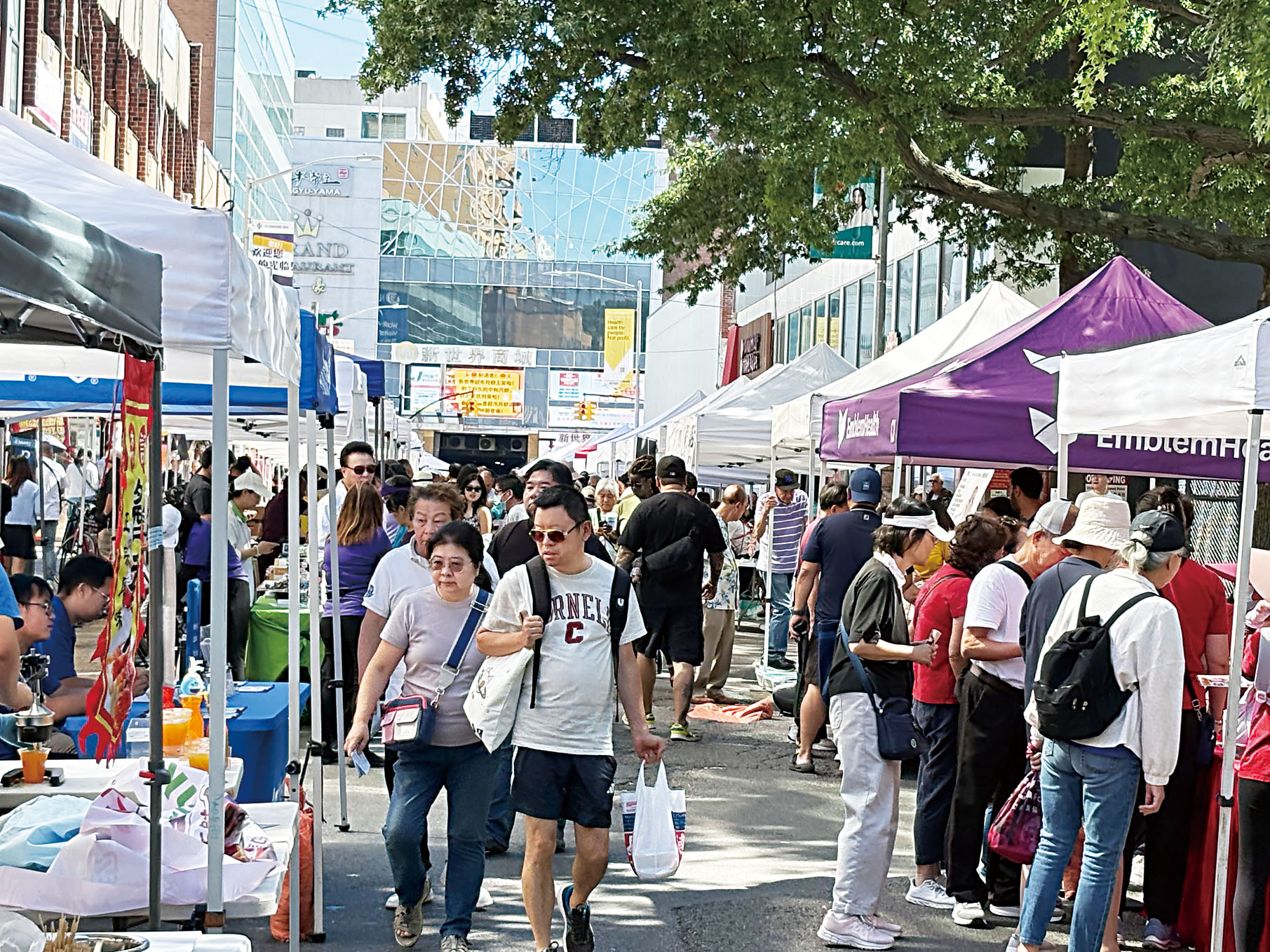 法拉盛商改區夏日街坊節在法拉盛商業中心區緬街與王子街一段40路熱鬧登場。