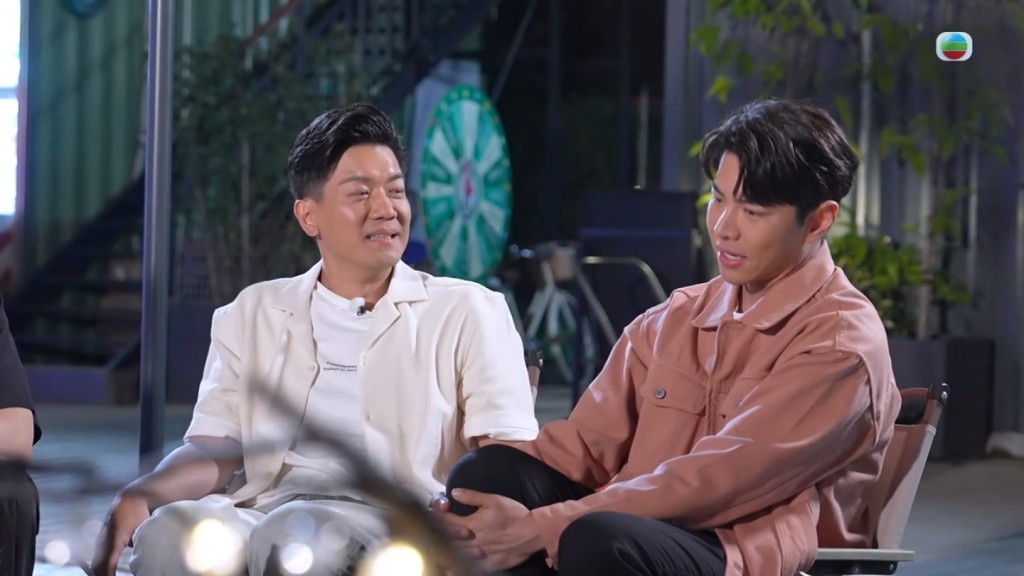 羅天宇表現無奈,不敢多言。