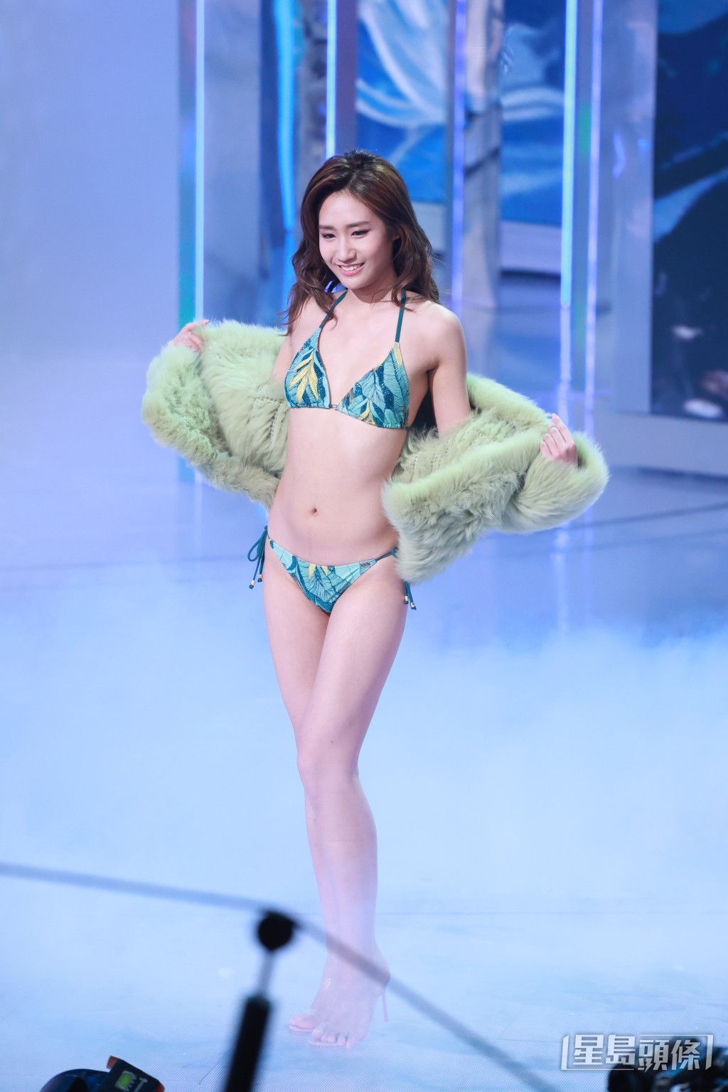 顏懿菲正在發表意見