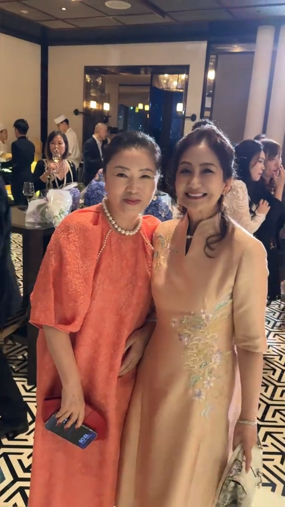 賓客上載到抖音的影片顯示婚禮場地十分寬闊。