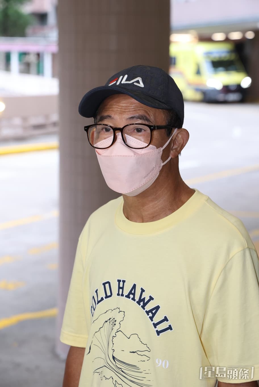 梅啟明反駁由孫兒辦理梅媽身後事的說法,強調「孫就係孫,仔就係仔」。