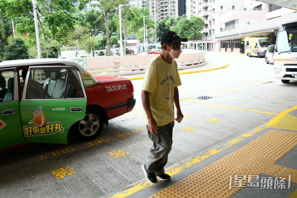 梅啟明回應傳媒查詢時,才得知母親的死訊。