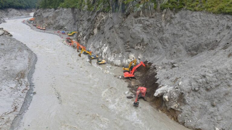 西藏尼泊爾跨境泥石流災害 遇難人數增至919人