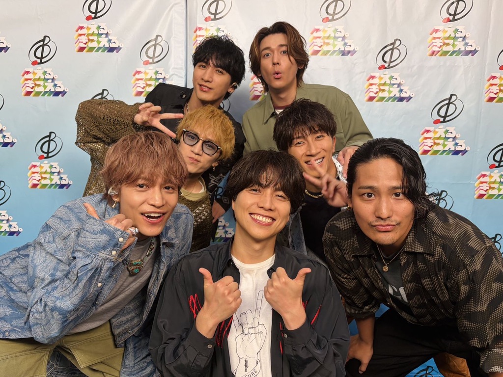 WEST. 宣布無法以完整七人陣容參與10月底的音樂節演出。