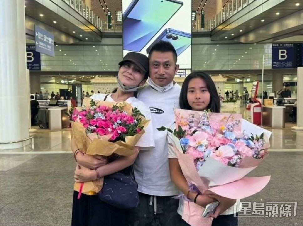 朱少杰十分疼愛家人。