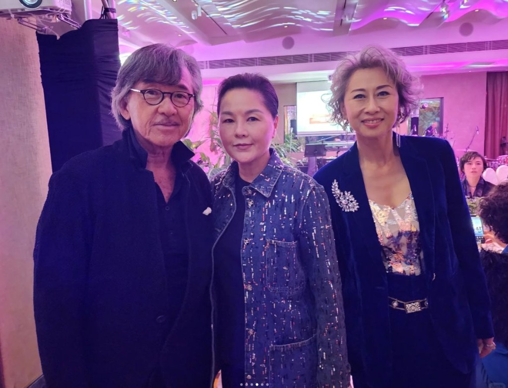 林子祥娶新抱,葉蒨文盛裝出席繼子林德信的婚宴祝賀。