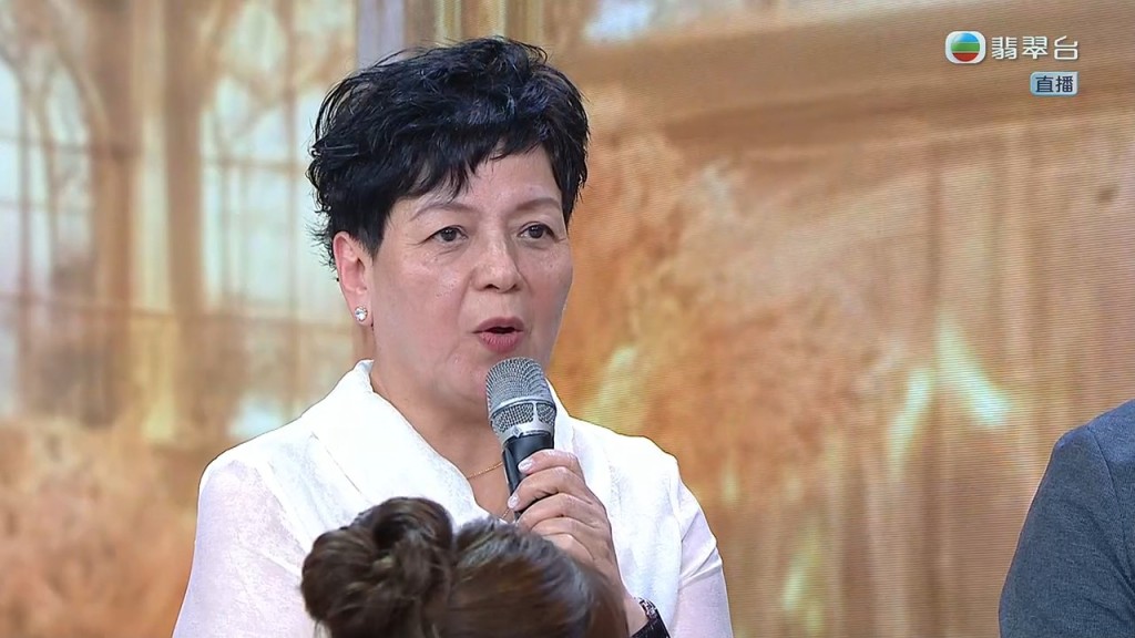 冠軍袁絲珩的母親稱讚女兒表現。