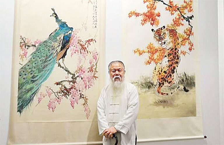 陳海韶大師與其畫作。