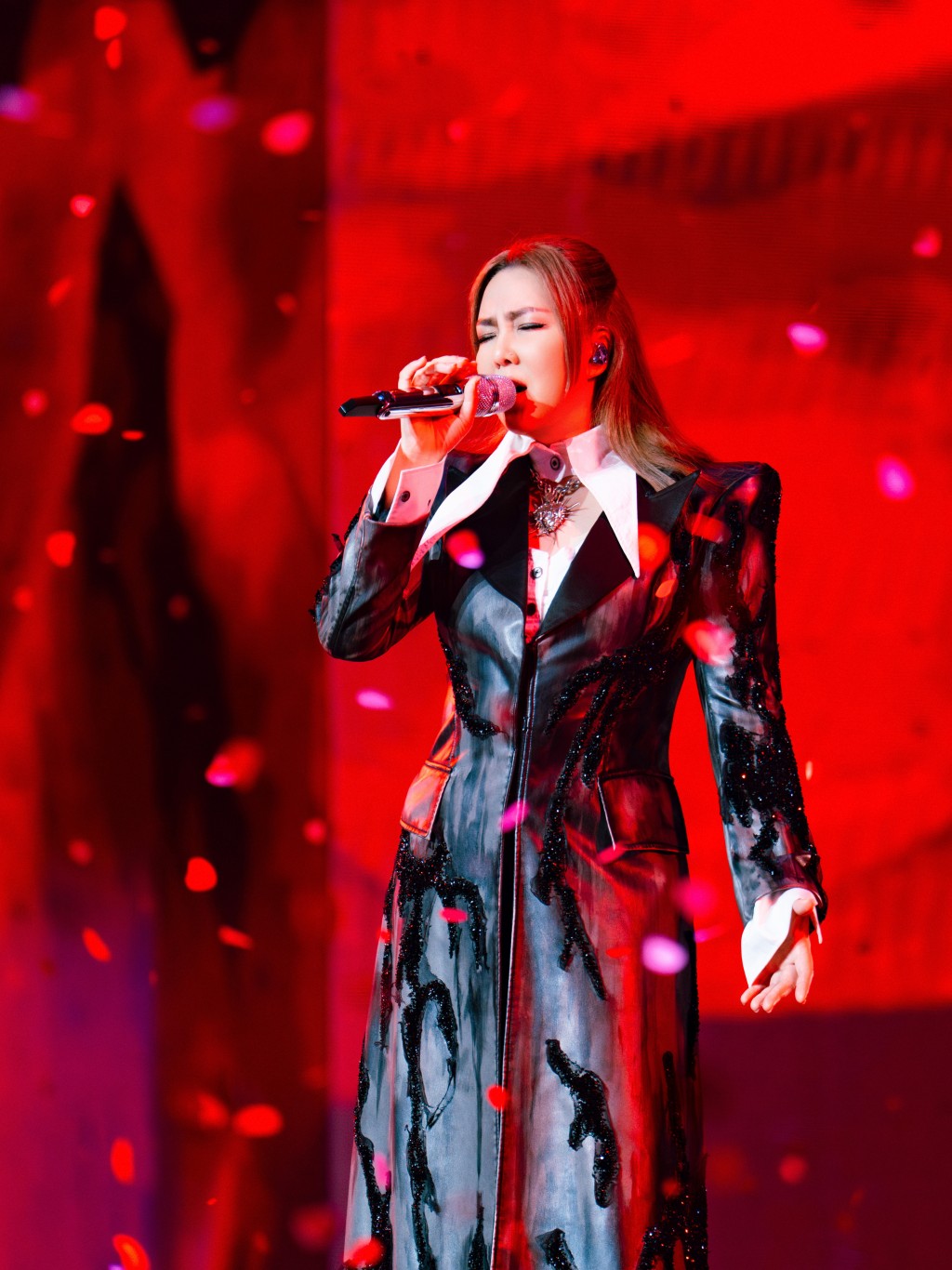 衛蘭2026年的紅館演唱會,將會重新演繹〈大哥〉、〈心亂如麻〉等多首經典作品。