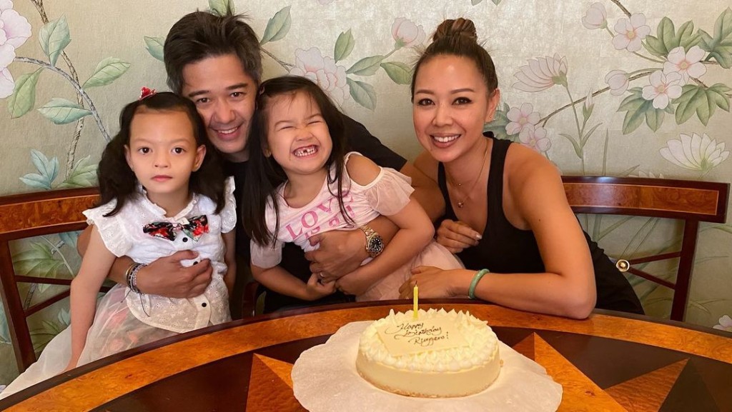 鍾麗淇與丈夫用心照顧大女兒Isabella。