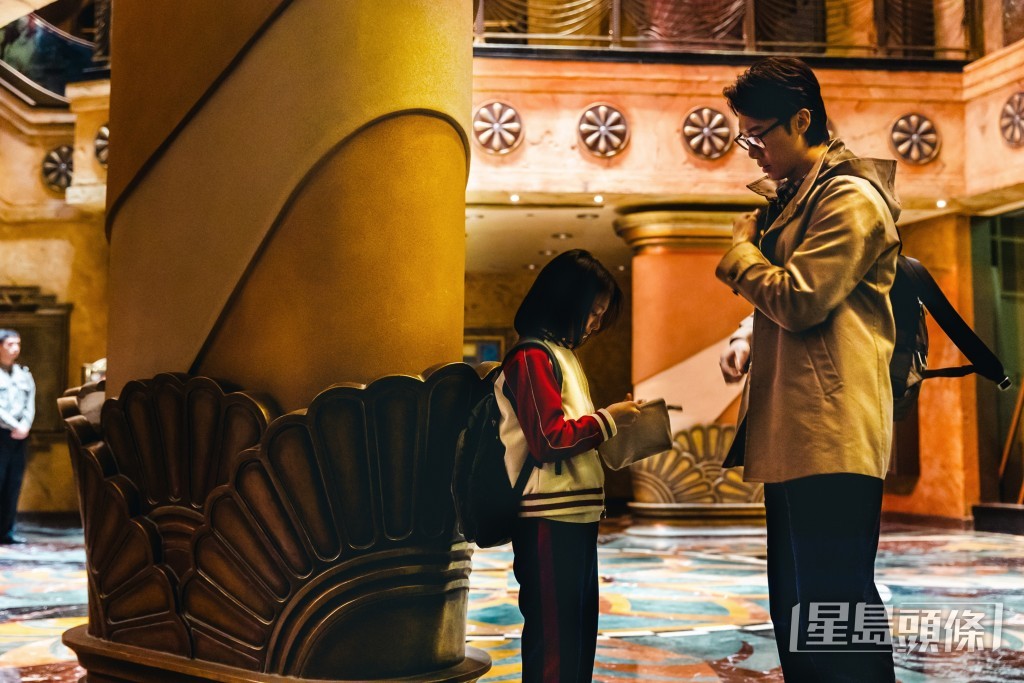 演員邱士縉與梅靜妍。