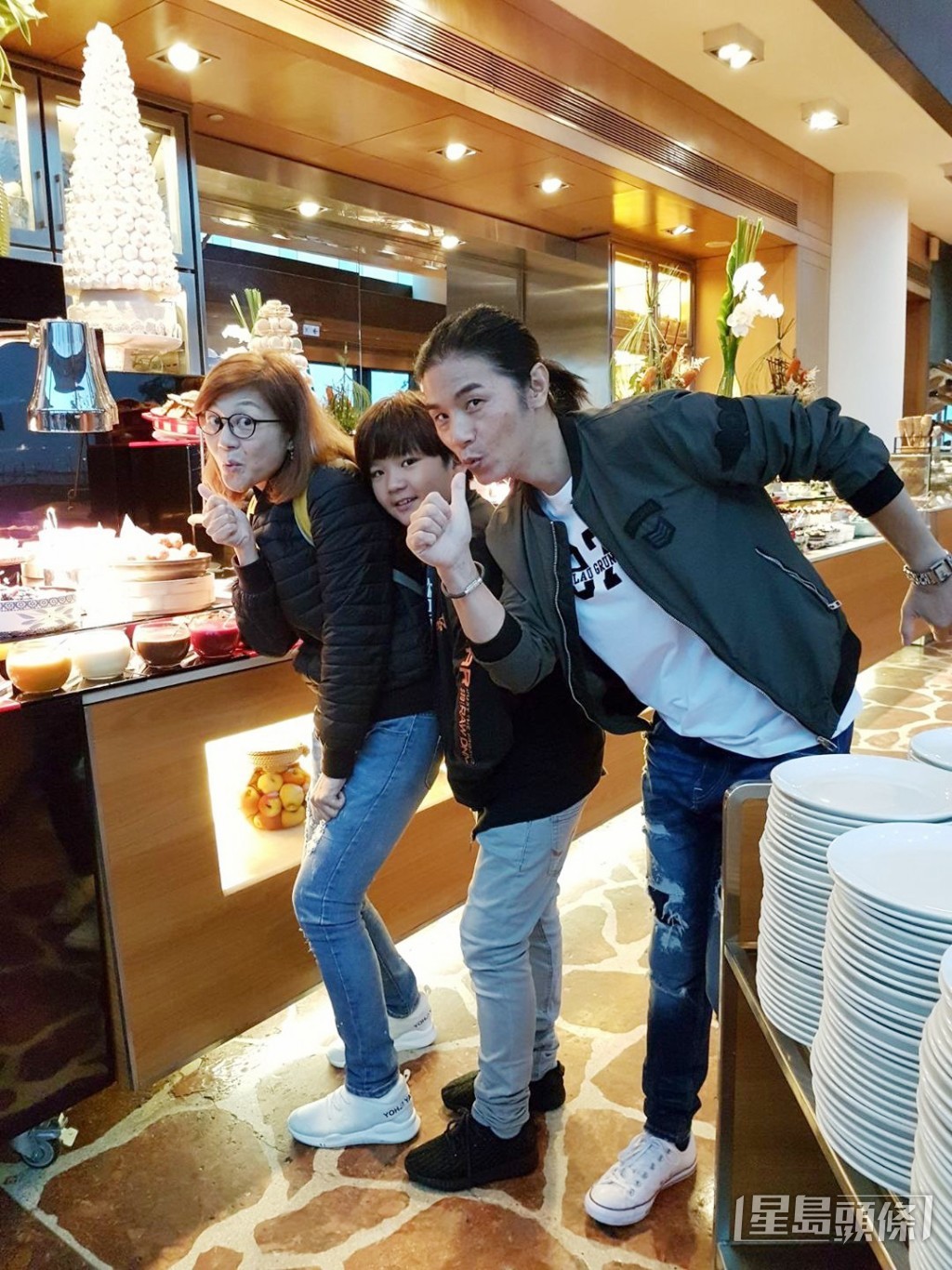 黃翊與太太陳存正育有一名兒子。