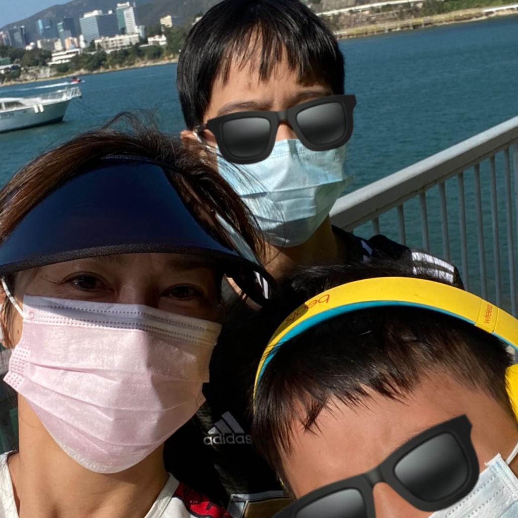 盧淑儀婚後為李克勤生下兩名兒子。