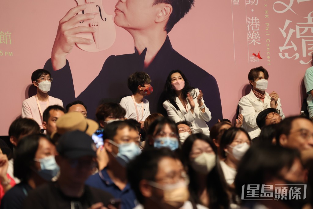 盧淑儀曾帶同兩名兒子到場支持李克勤的演出。