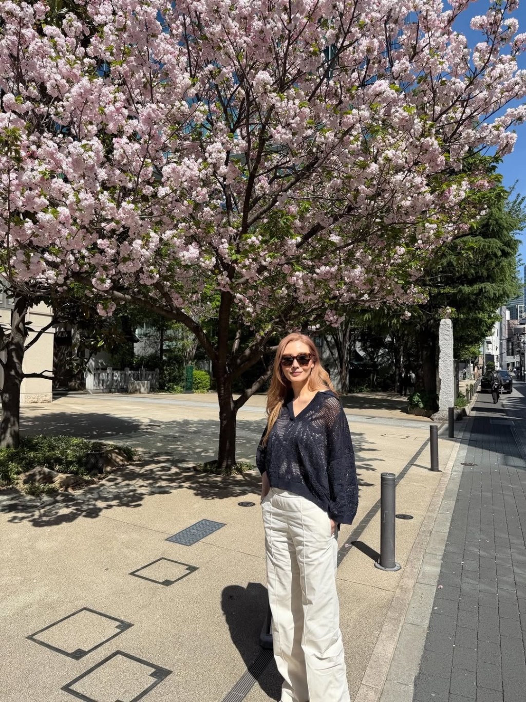 李嘉欣早前到日本賞櫻,身心狀態俱佳。
