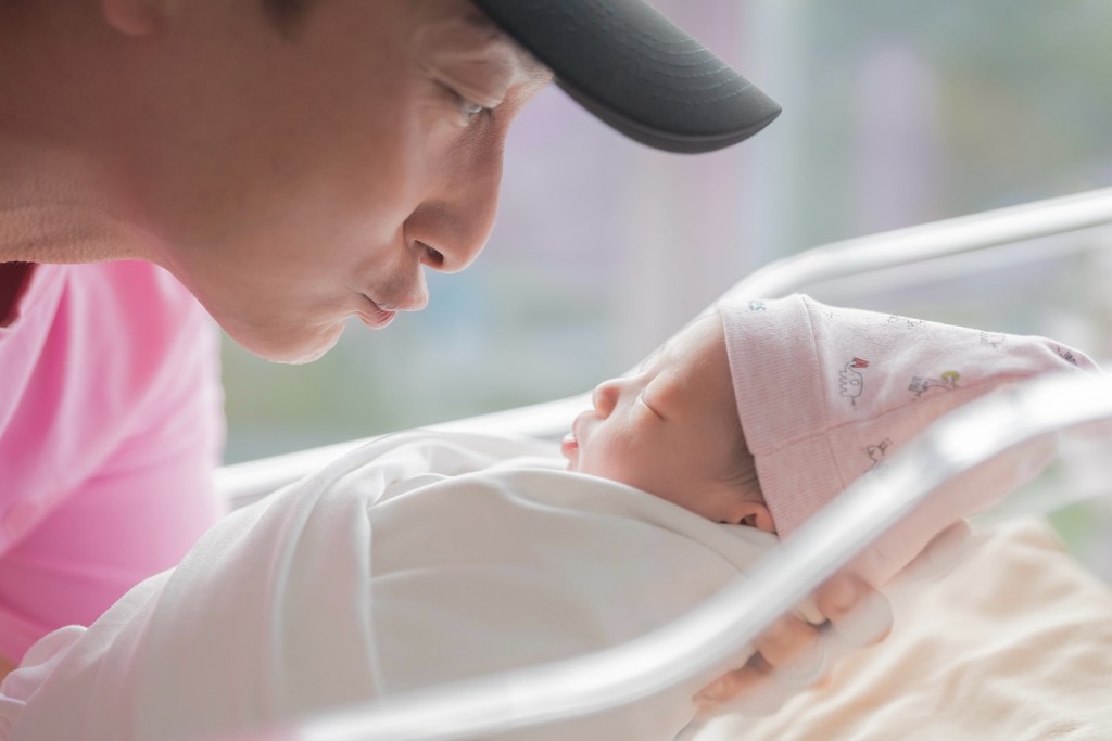 方力申的女兒在2025年年底出生。