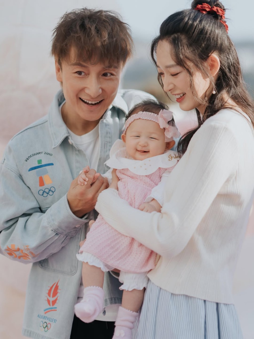 方力申與太太葉萱早前為女兒舉行了百日宴。