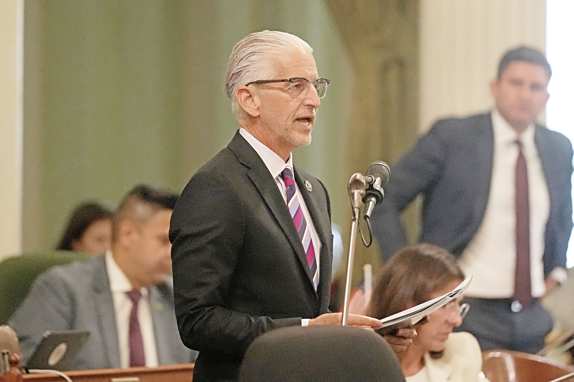 民主黨籍州眾議員洛文素提出法案將對導致網癮的科企施以罰款。美聯社