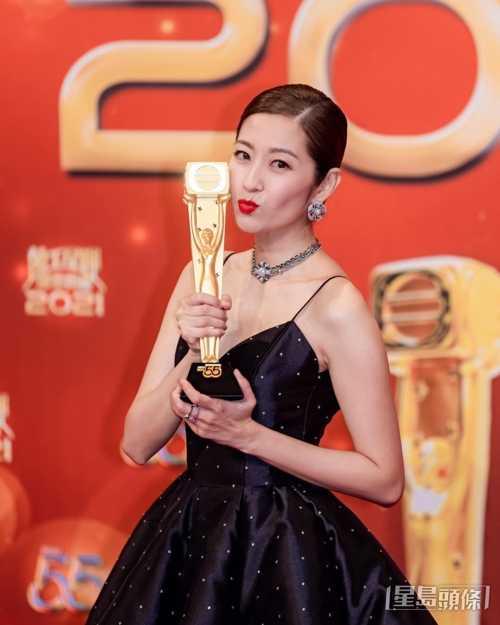 陳自瑤近年專注事業，憑《寶寶大過天》獲《萬千星輝頒獎典禮2021》「最佳女配角」。