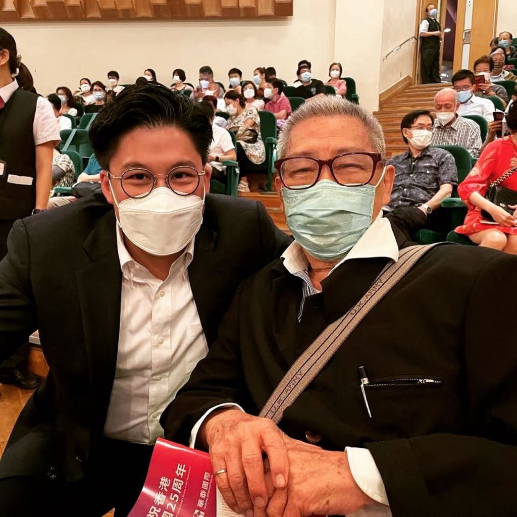 前年7月,劉兆銘看表演時巧遇霍啟剛。