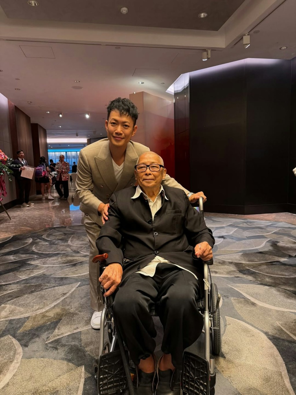 劉兆銘去年10月出席《香港文化藝術界慶祝中華人民共和國成立76周年酒會》。