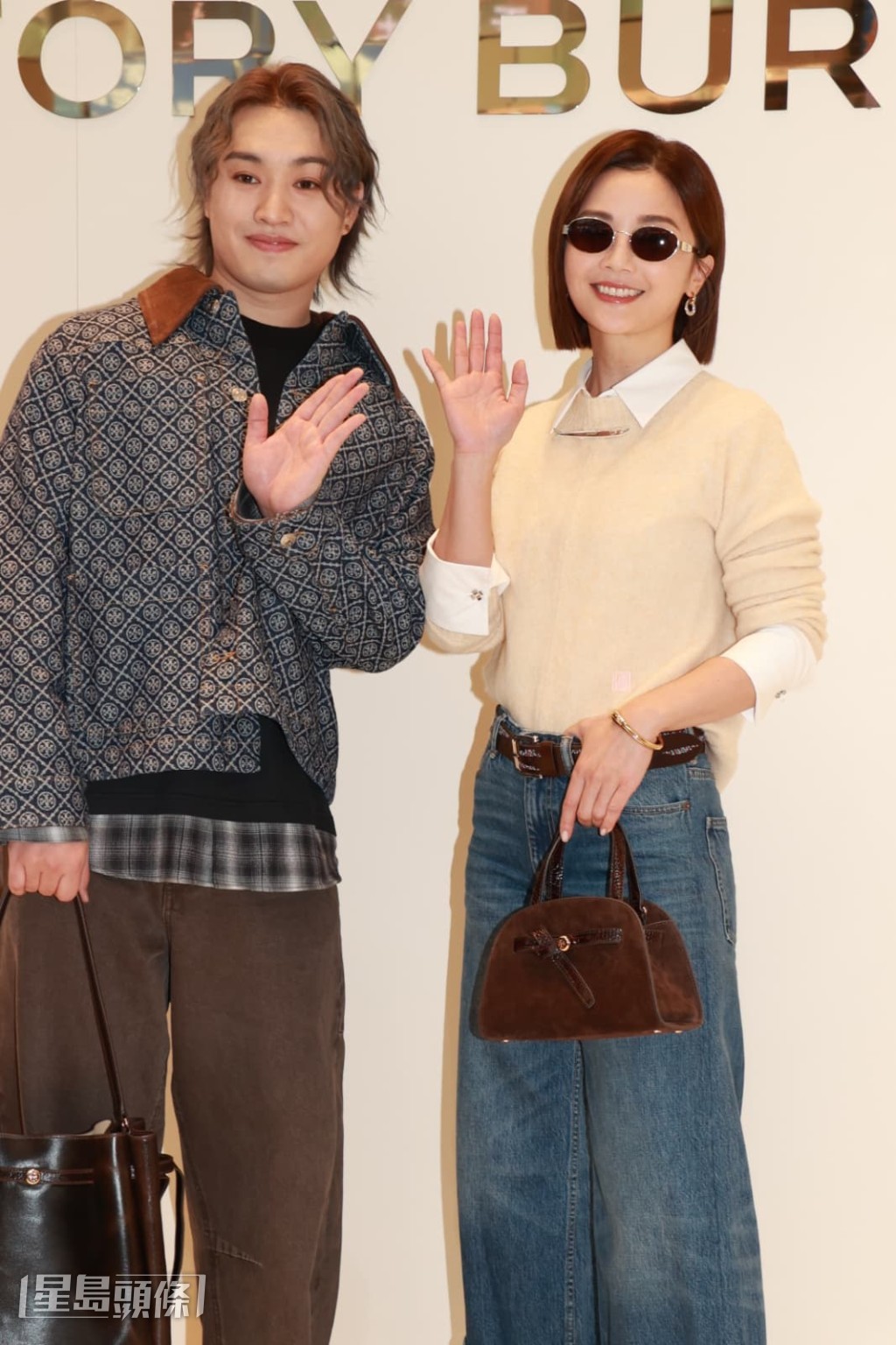 被問及Twins年底大型活動,她表示因阿嬌不在場,需等待兩人一起公布。