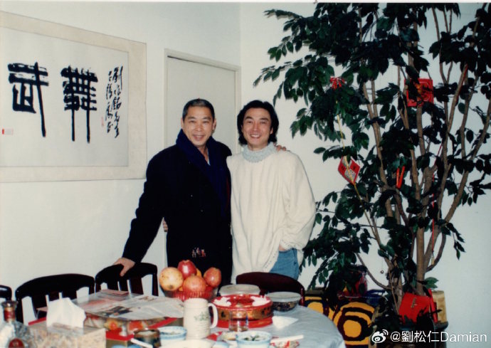 劉松仁在社交平台發表長文,並附上珍貴合照悼念恩師劉兆銘。