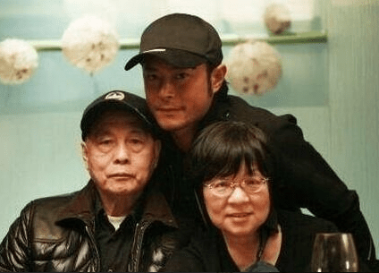 古天樂過往曾被指捐出2億元為父母祈福。