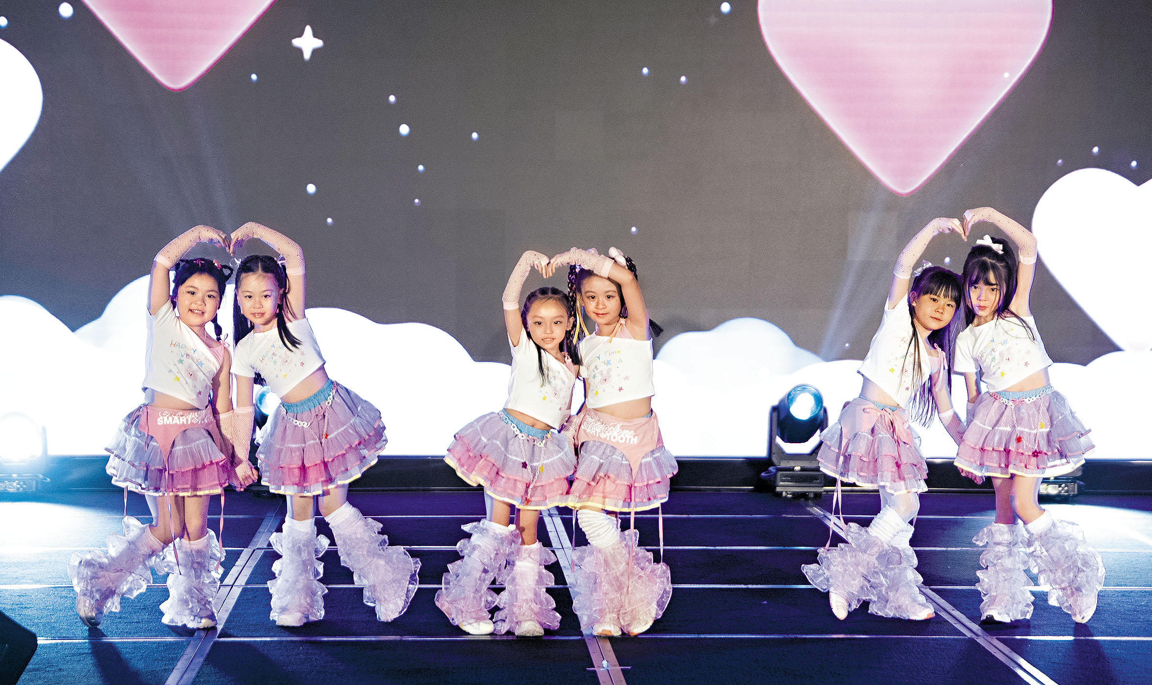 ■「SHINING BABY」勇奪「舞台魅力大獎」。