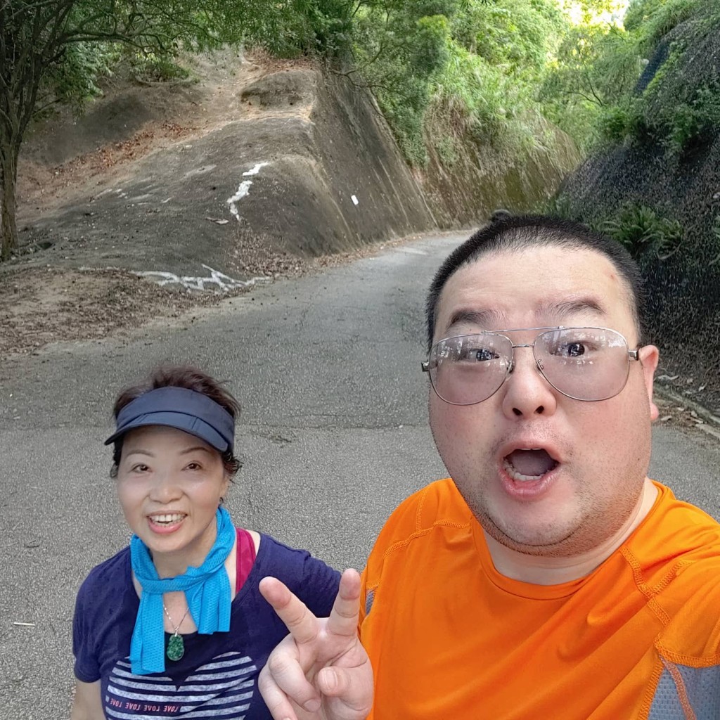 阮德鏘近日透露，母親尹飛燕因想買平價門票而遭遇詐騙。