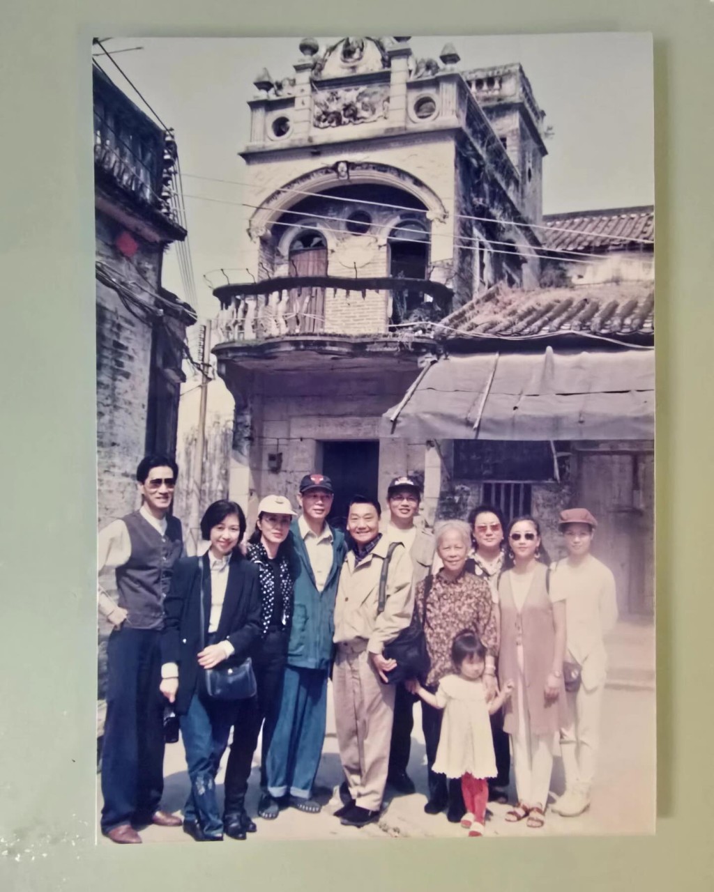 羅家英早前在IG發文,背景是其位於順德的祖屋。