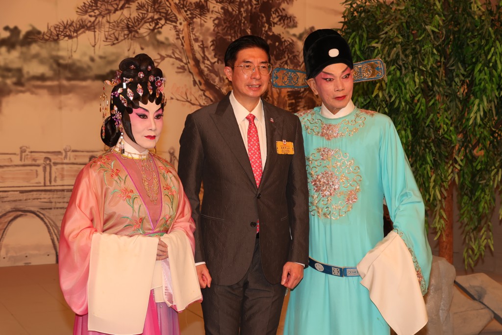 汪明荃與羅家英給予彼此很大自由空間,羅家英透露太太知道他愛按摩,會為他安排。