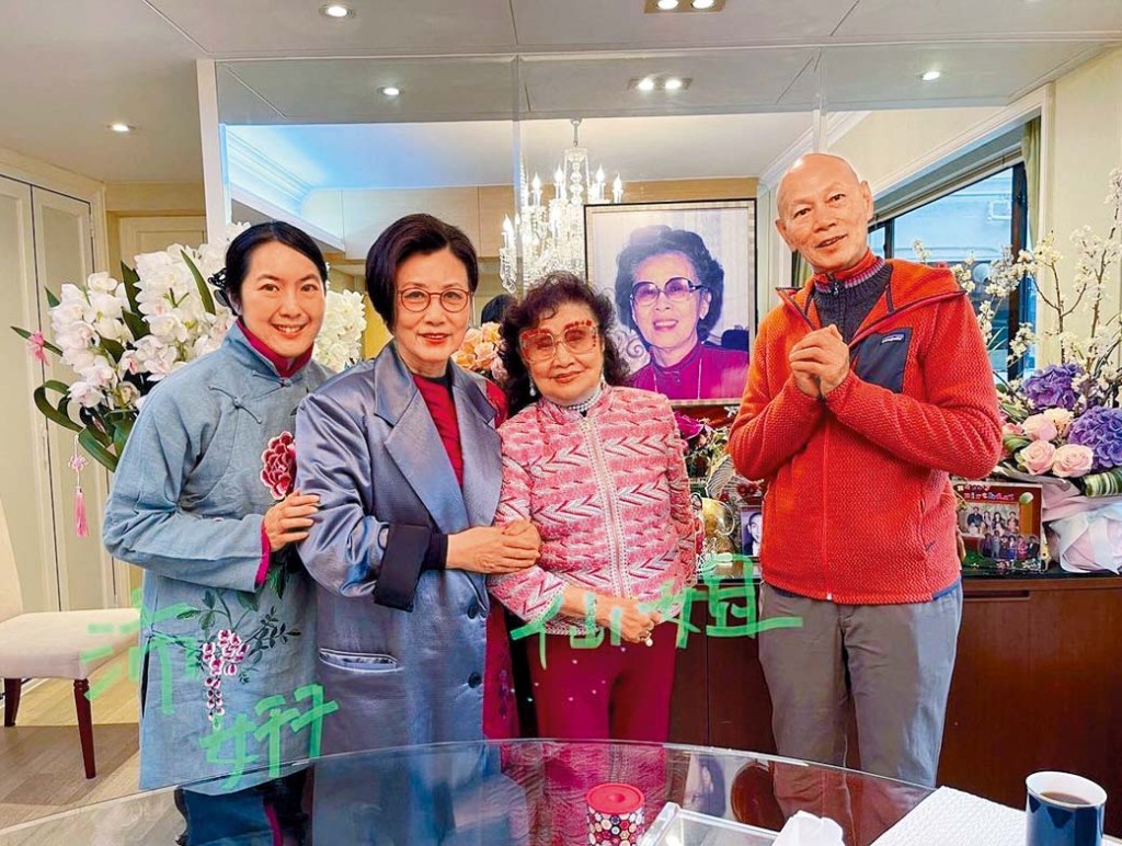 羅家英澄清自己並沒有向汪明荃求婚19次。