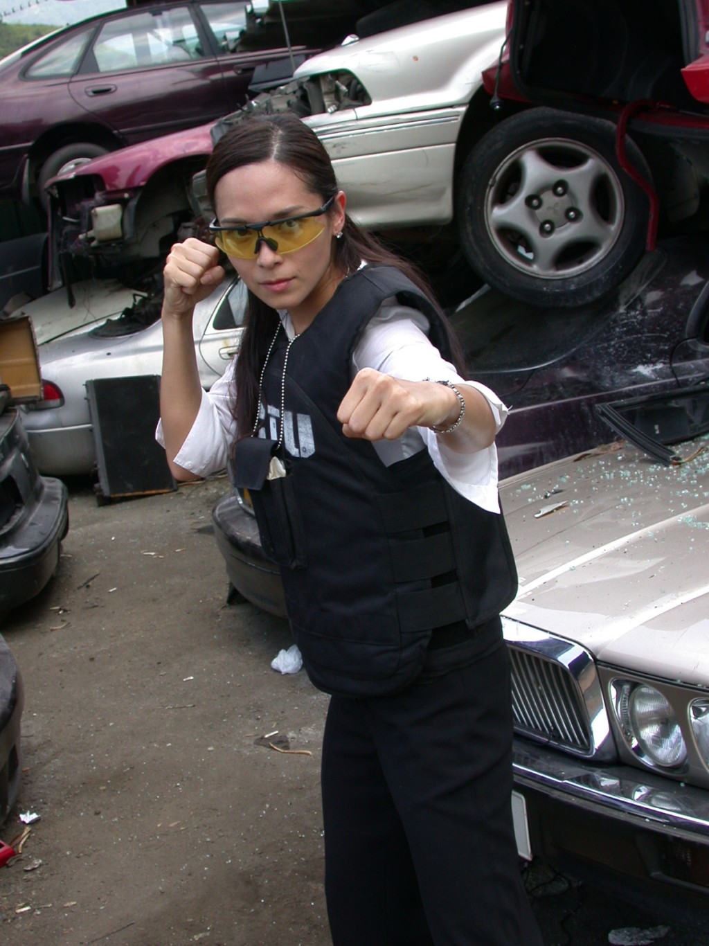 不少網民深夜重溫劇集時感嘆,三位女主角天生麗質,即使穿上警服仍難掩星味。