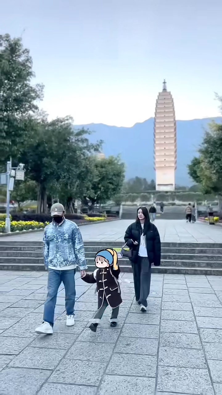 林峯曾因工作需要往返中港兩地。
